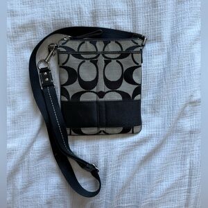 Coach adjustable crossbody bag